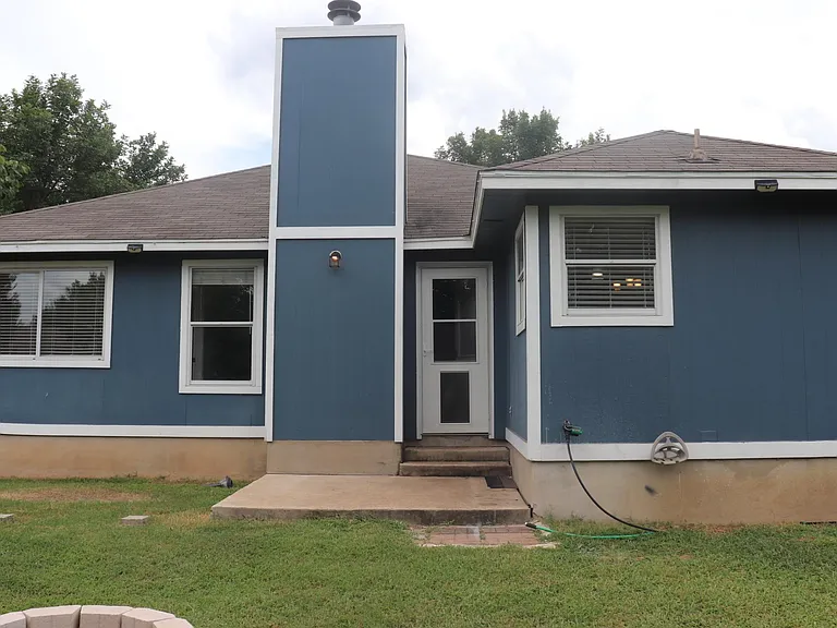 504 Deercreek Ln — Photo 15