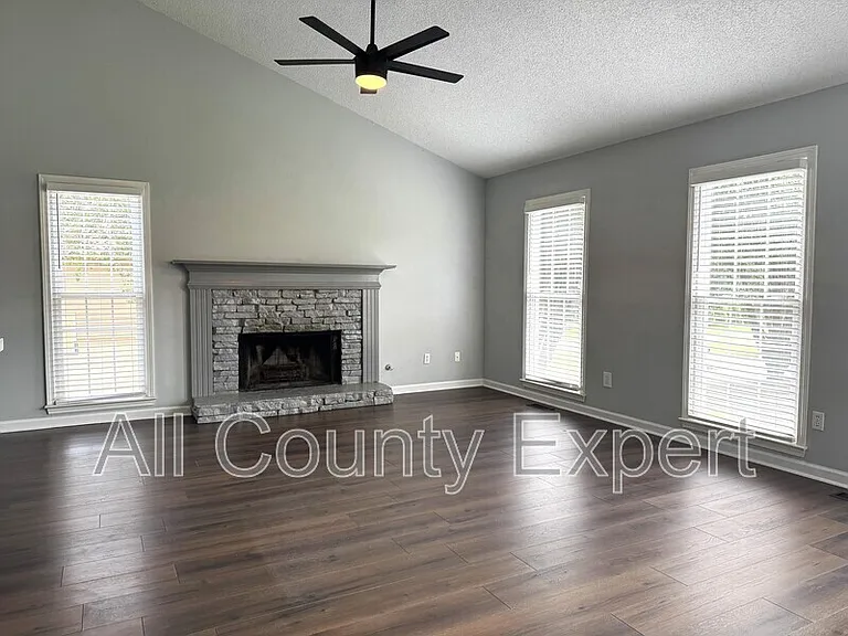 7745 Wynfield Dr — Photo 7