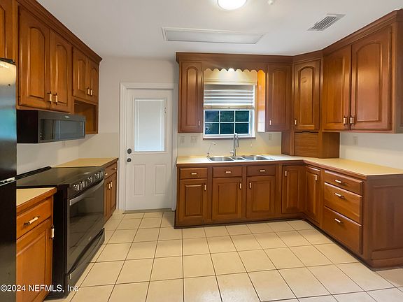 2nd image of 7903 VALLEYVIEW Drive