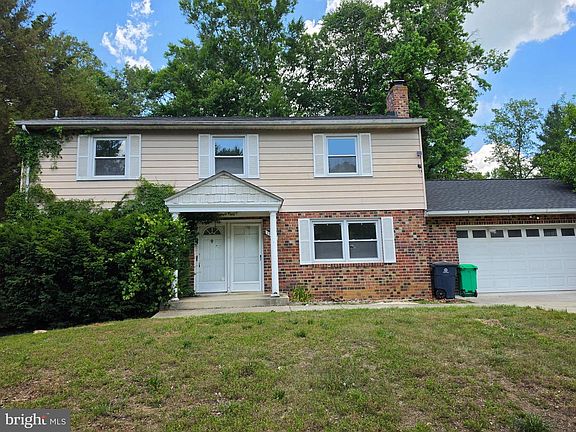 2nd image of 12100 Chesterton Dr