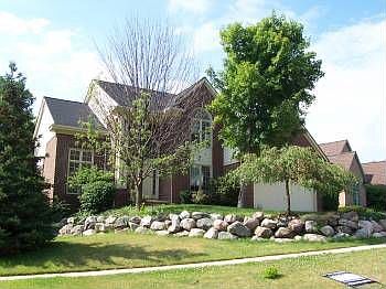 2nd image of 801 Brookside Dr