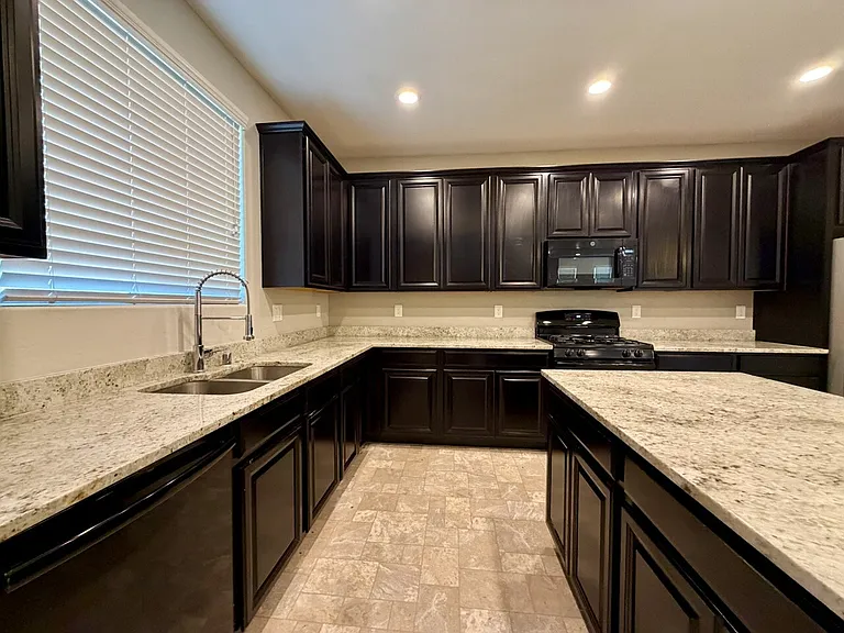 3832 Autumn America Pl — Photo 11