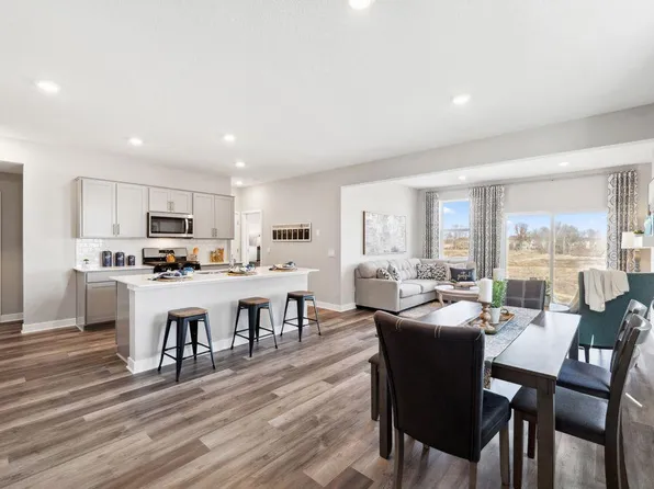 23548 Ashbury Pkwy, Rogers, MN 55374