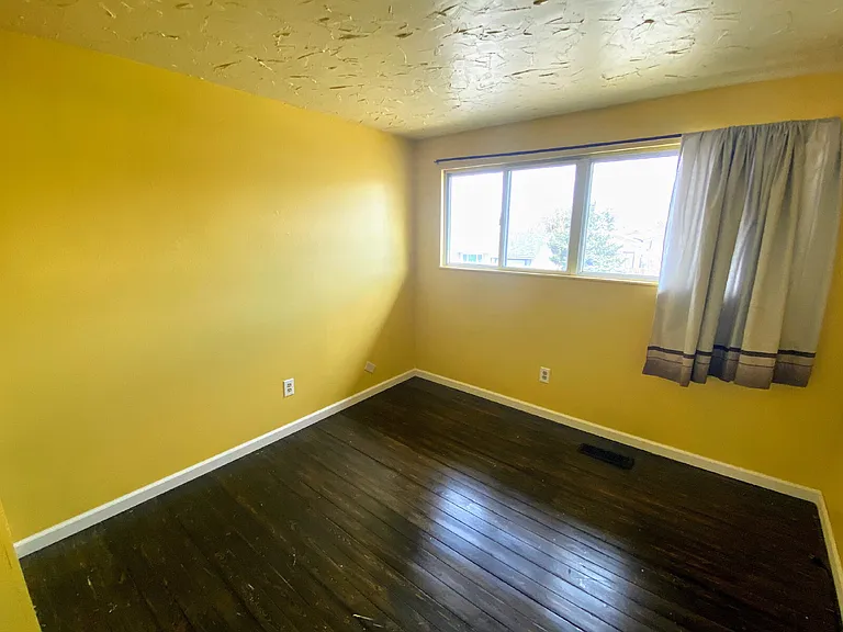 2555 Patrice Dr — Photo 14