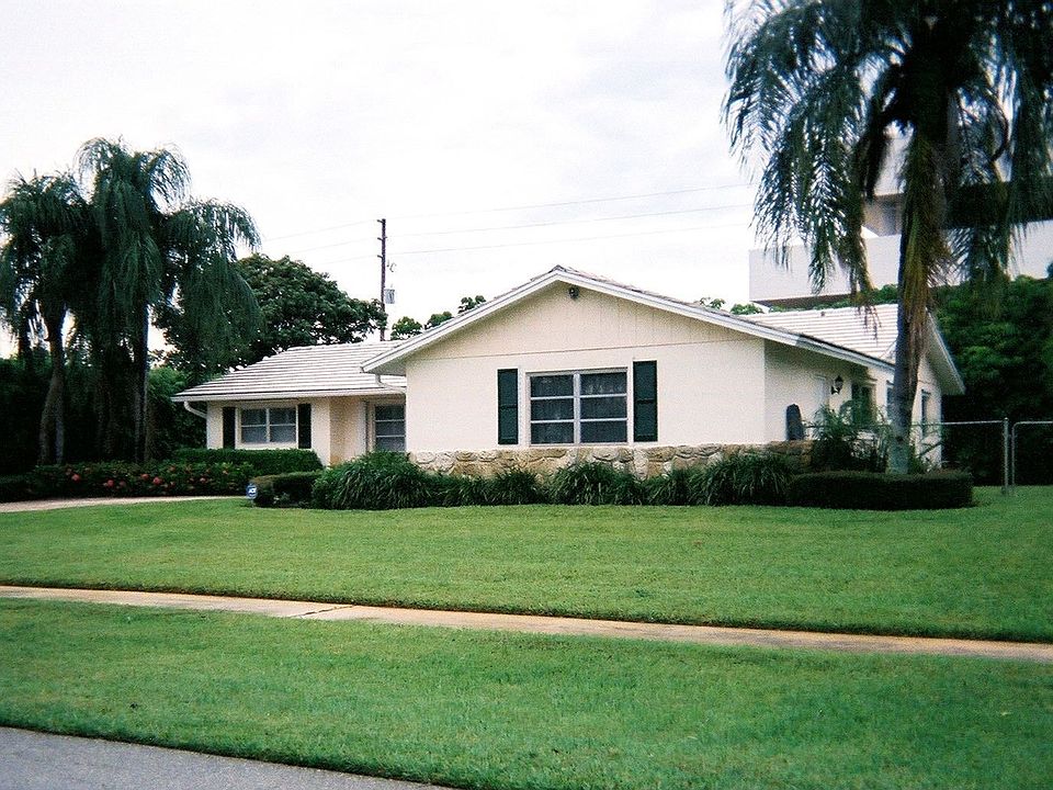 Best schools in a friendly neighborhood