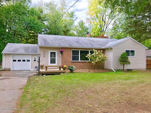 3rd image of 15896 Northward Dr