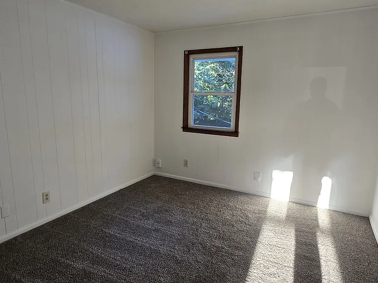 401 Woodland Ave — Photo 5