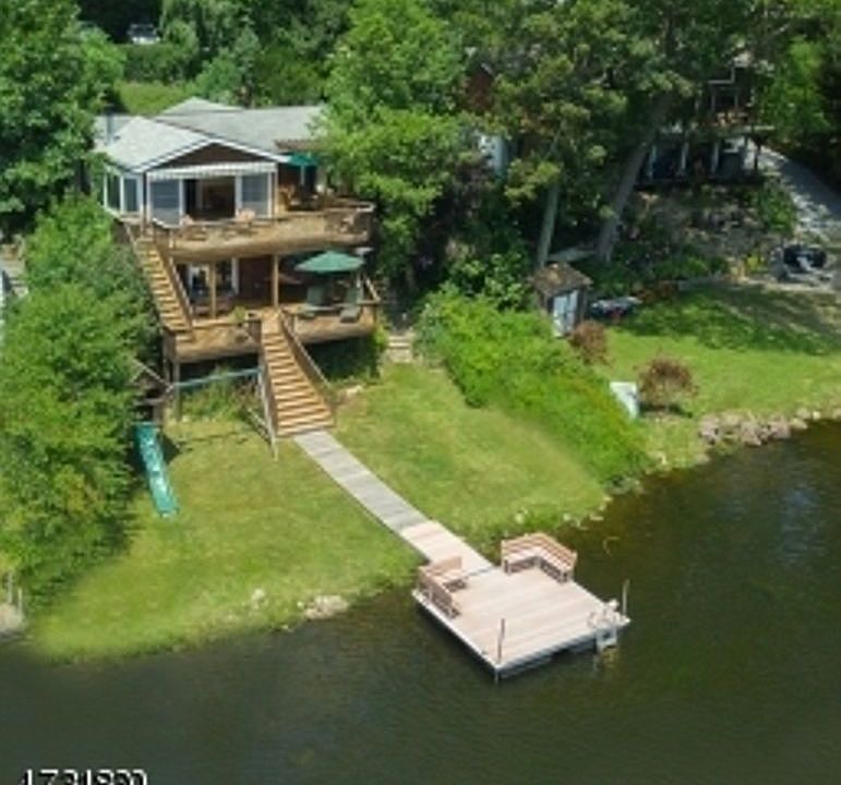 1st image of 37 W Shore Trl