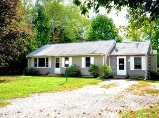 8 Clayton Rd, Middleboro, MA 02346