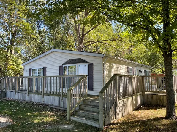 922-3525 N East Rd, Neoga, IL 62447