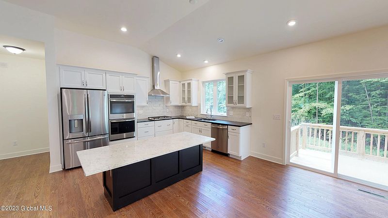 2nd image of 6 Anson Court