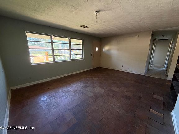 2nd image of 5612 SABENA Road