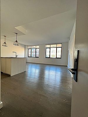 5th image of 125 Parkside Ave APT 6K