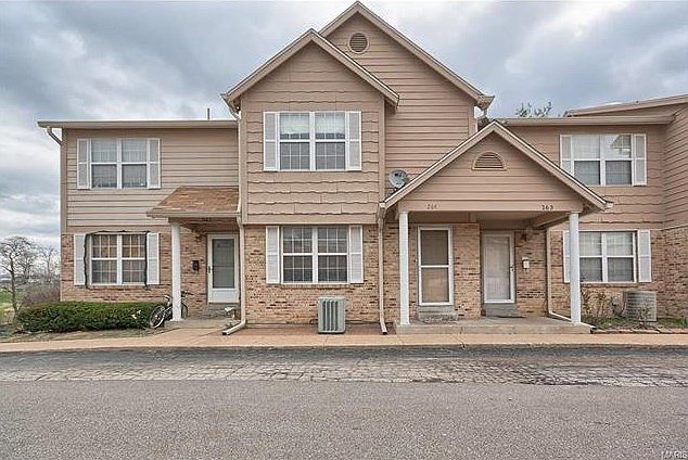 1st image of 264 Carmel Woods Dr