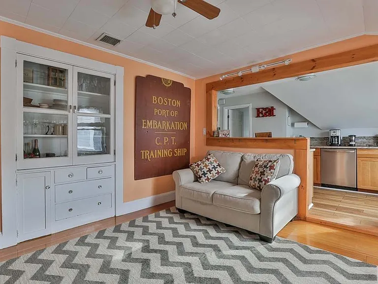8 Mason St #3 — Photo 11