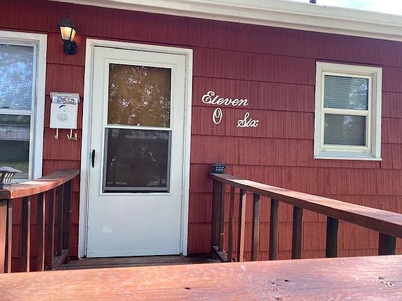 2nd image of 1106 Acorn Cir