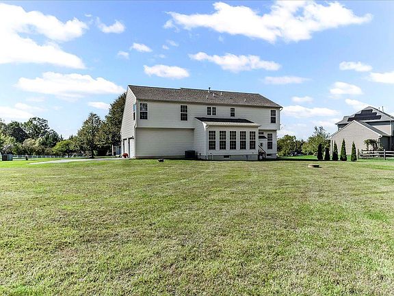 2nd image of 126 Hemlock Dr