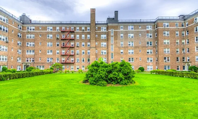 Sold by Brown Harris Stevens | media 9