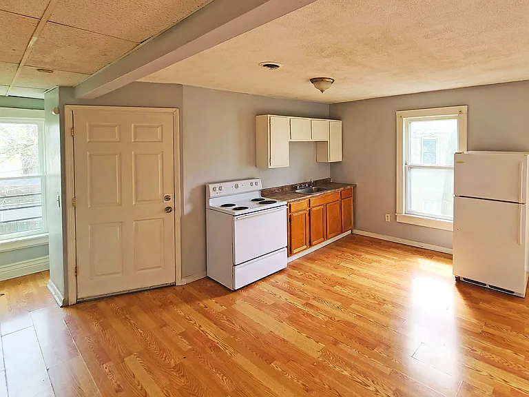 367 West Ave #4 — Photo 7