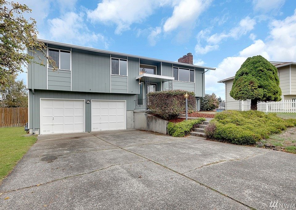 1st image of 10809 100th Street Ct SW