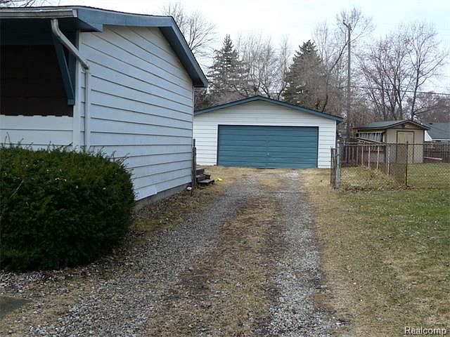 1st image of 45565 Cornwall St