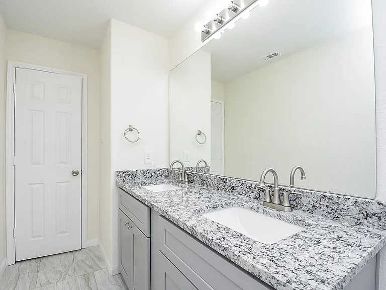 2807 Topiary Ln — Photo 21
