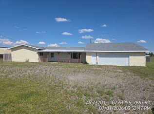 54 N Mills Rd, Hardin, MT 59034