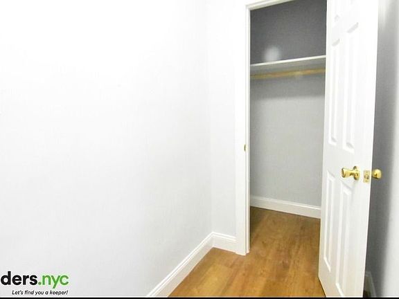 5th image of 1011 Sheridan Ave APT 8E