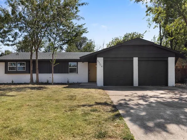 5704 NW 66th St, Warr Acres, OK 73132
