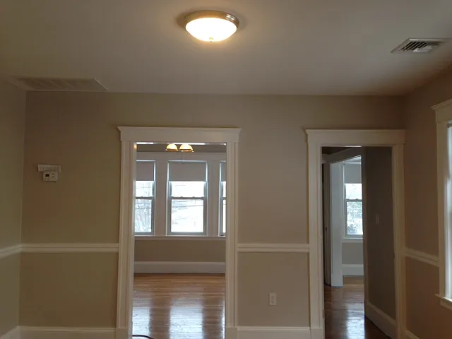 48 Lexington St — Photo 3