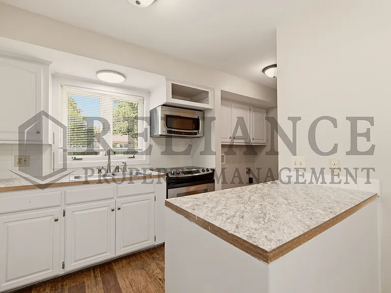 9923 W Binter Ln — Photo 25