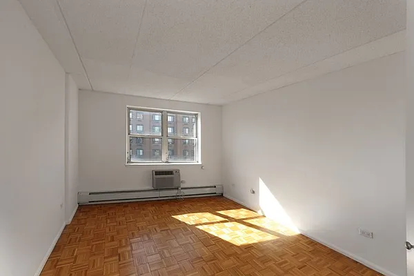 Rented by Manhattan Skyline | media 4