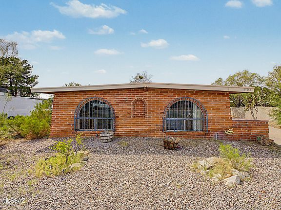 2nd image of 16350 S Observatory Pl