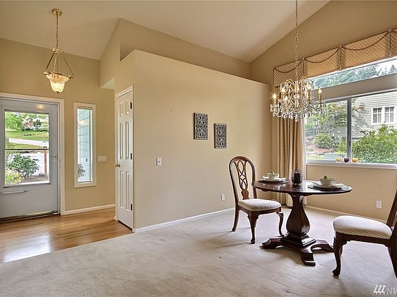 4th image of 3620 224th Pl SE #1315