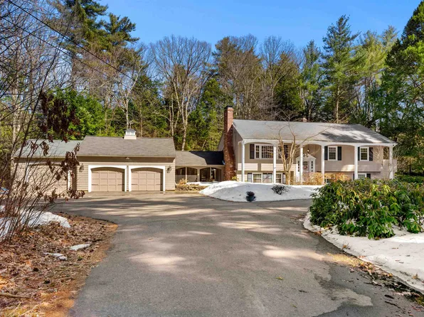37 Wendover Way, Bedford, NH 03110-6055