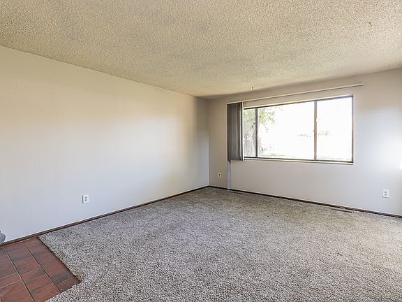 4th image of 7763 King St
