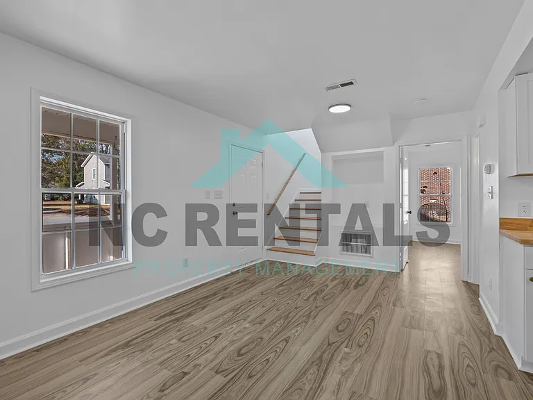 607 Roosevelt Ave — Photo 10