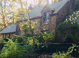 140 Shady Ln, Pittsburgh, PA 15215