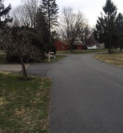 3rd image of 15 Pequea Manor Dr