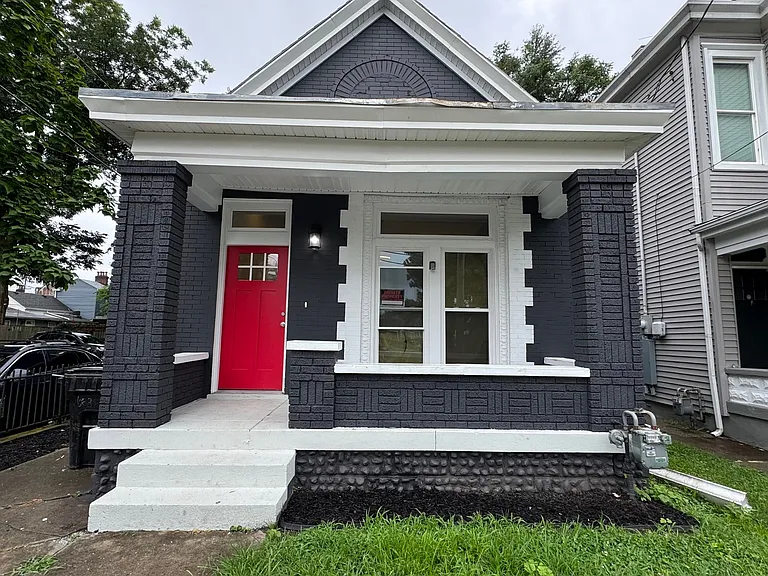 726 E Saint Catherine St — Photo 3