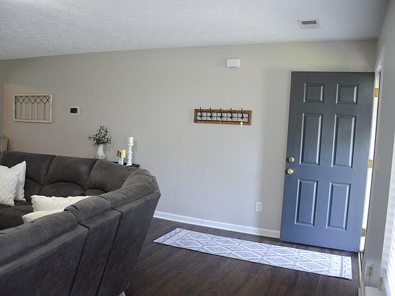 4th image of 901 Killean Ct