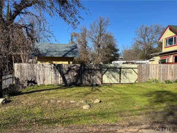 320 Armstrong St, Lakeport, CA 95453