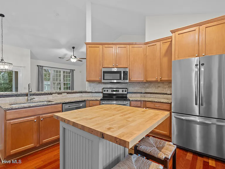 38 Amber Ct — Photo 10