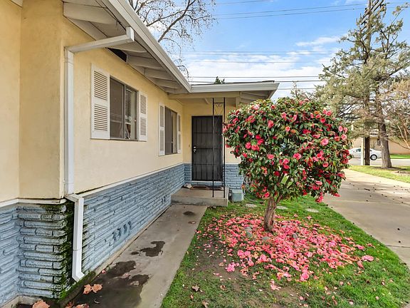 4th image of 2735 57th St
