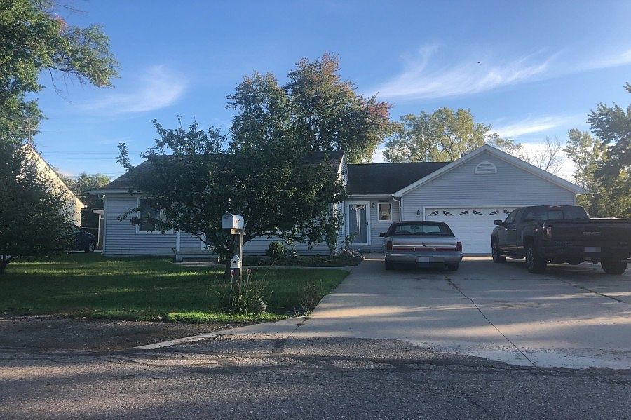 1st image of 50480 Lagae Dr