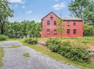 156 Taylor Rd, Stow, MA 01775