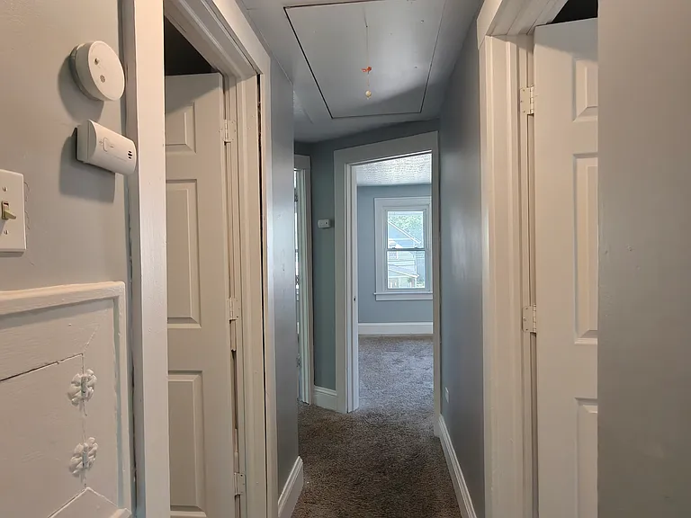 1024 Whittier Ave — Photo 12