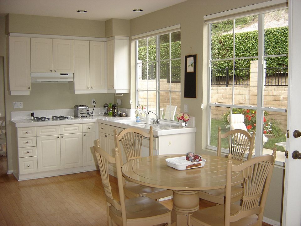 Large eat-in kitchen with windows galore