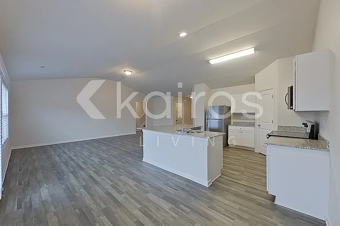 1190 Amberlight Cir — Photo 5