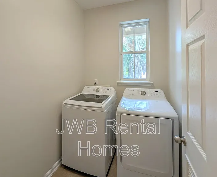94 Carlson Ct — Photo 10